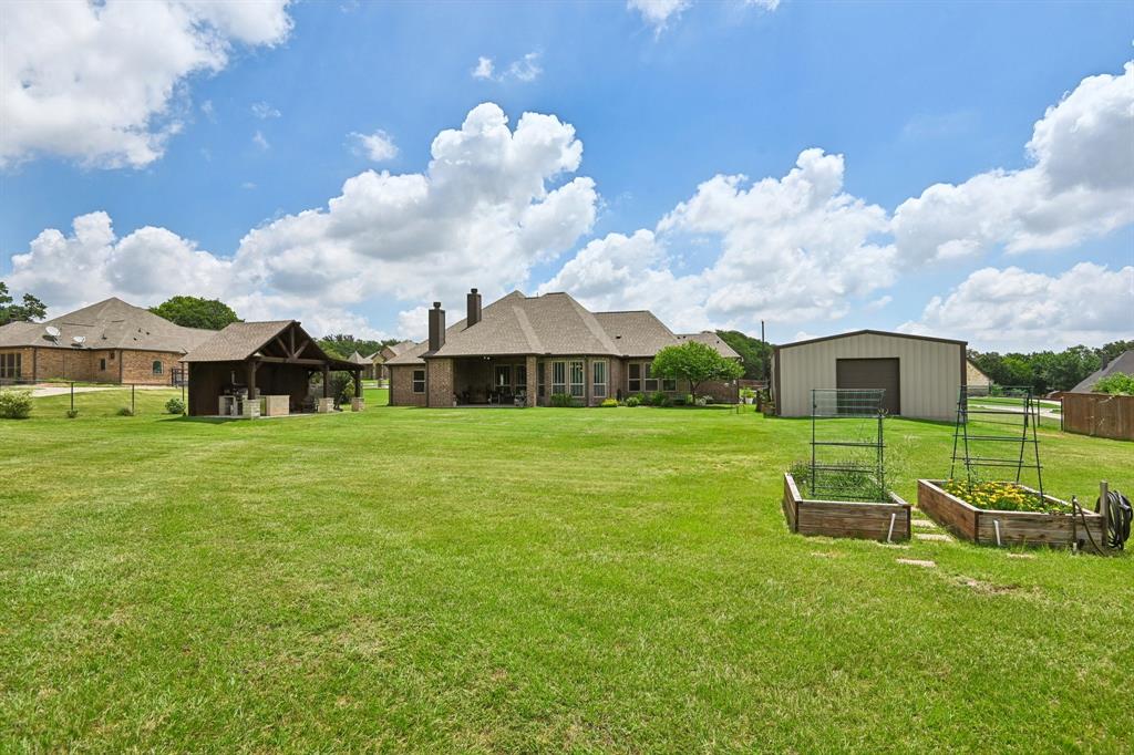 120 Wayward Wind Lane Springtown, TX 76082 - Photo 33 of 38