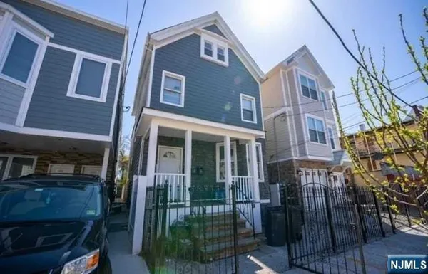 $2,000 | 226 Fairmount Avenue, Unit 1, Newark, NJ 07103