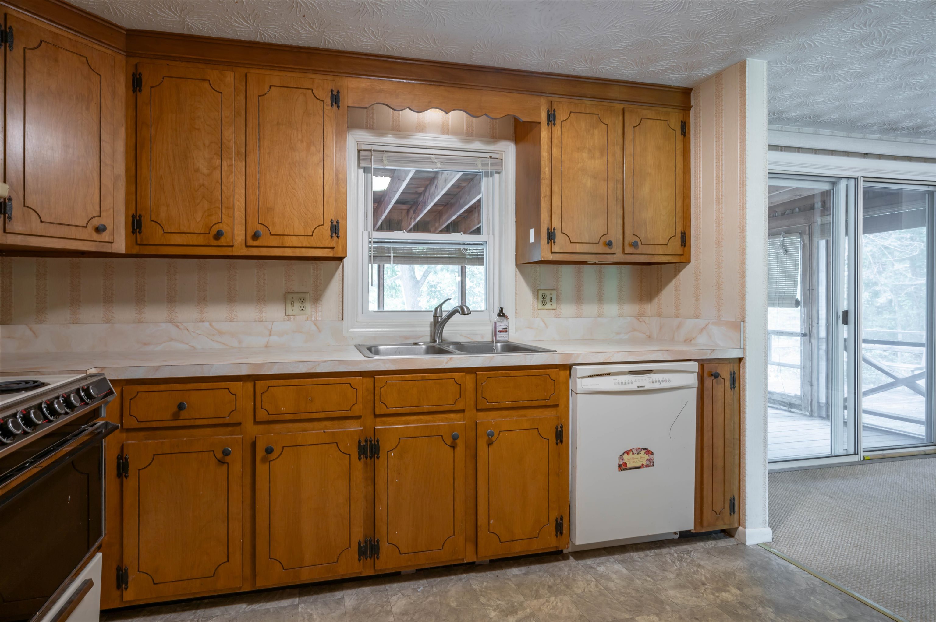 72 Back River Road Merrimack, NH 03054 - Photo 12 of 37 Gallery Image 12
