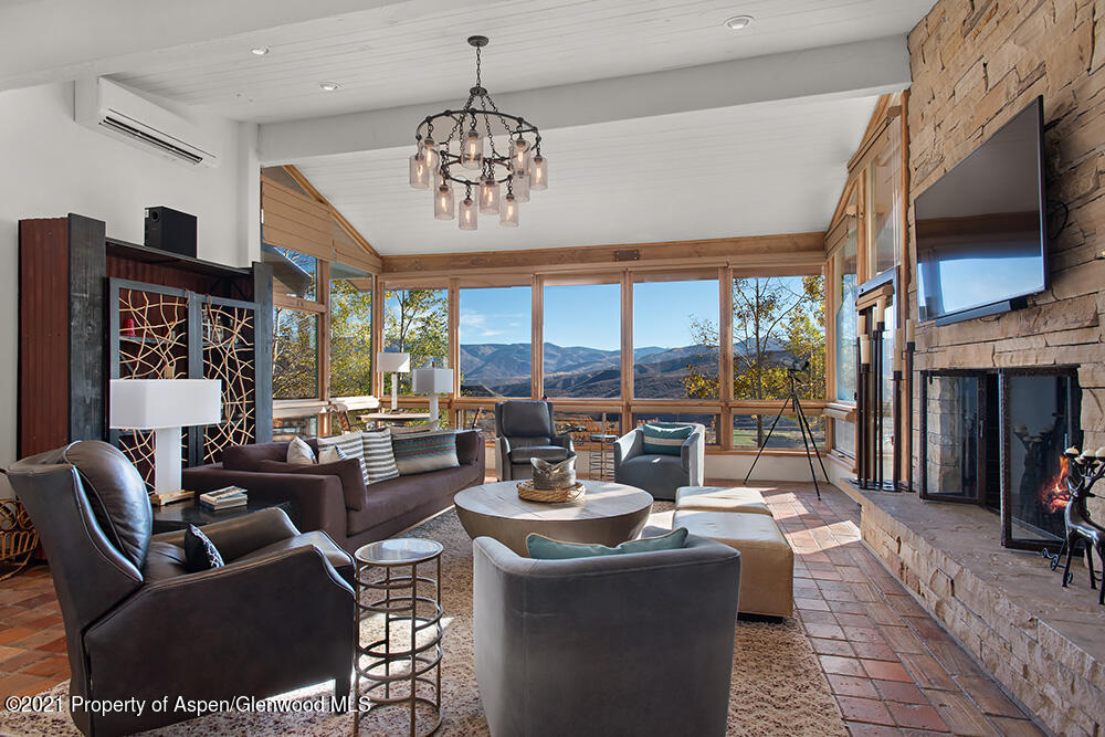 300 Oak Ridge Road Snowmass Village, CO 81615 - Photo 8 of 44 Living Room