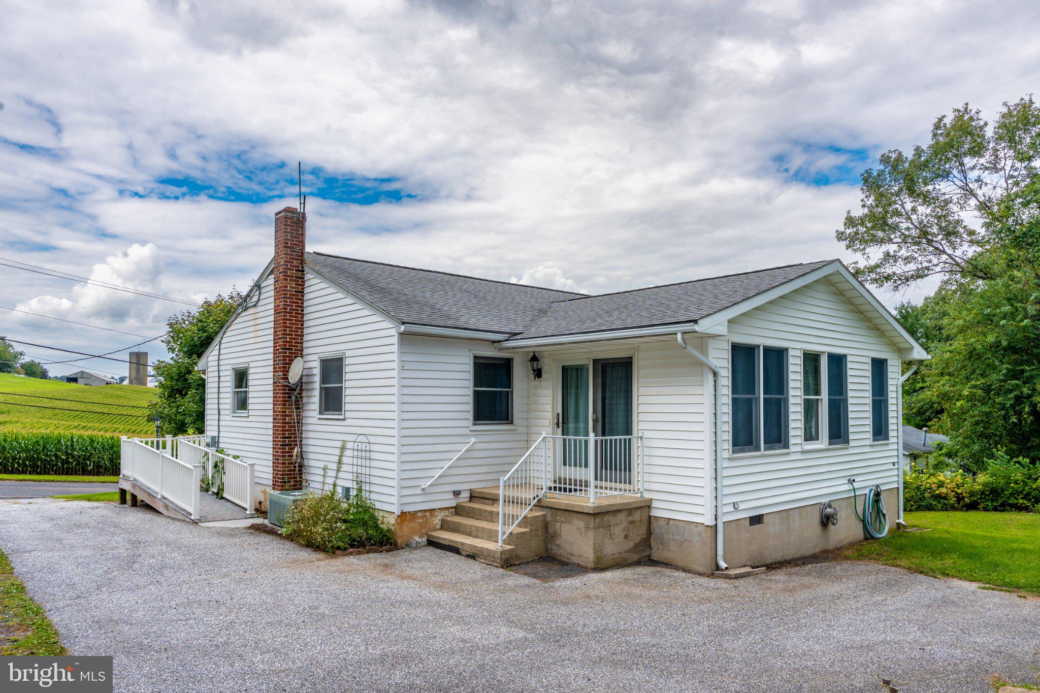 2235 East Deep Run Road Manchester, MD 21102 - Photo 2 of 34 Gallery Image 2
