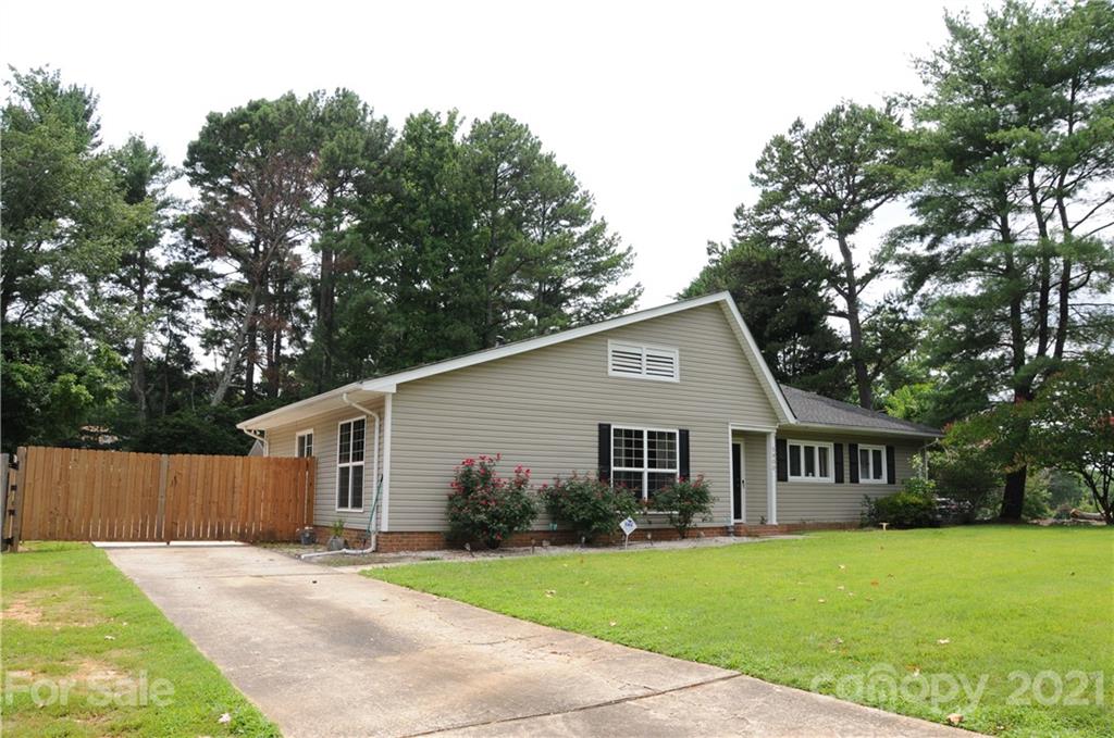 5900 Bluebonnet Road Charlotte, NC 28212 - Photo 3 of 13 Gallery Image 3