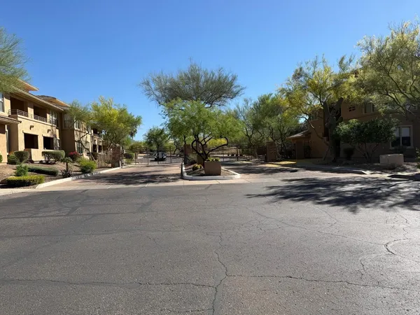 $1,800 | 20100 North 78th Place, Unit 1069, Scottsdale, AZ 85255