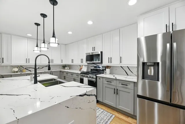 $949,000 | 340 North Berrien Street, New Buffalo, MI 49117