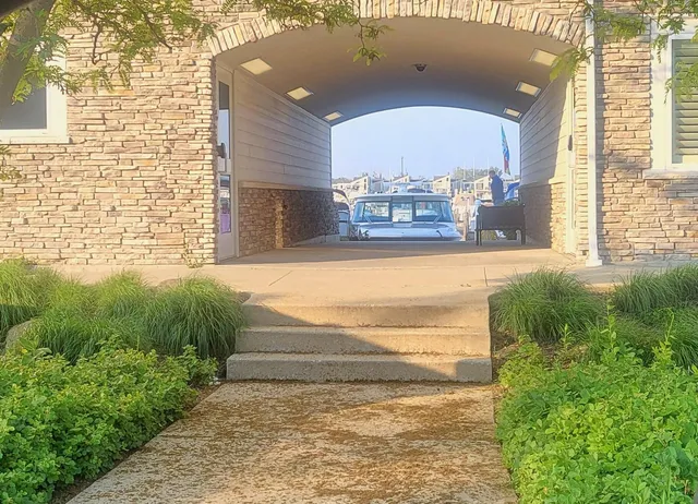 $949,000 | 340 North Berrien Street, New Buffalo, MI 49117