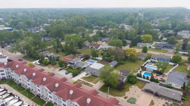 $949,000 | 340 North Berrien Street, New Buffalo, MI 49117