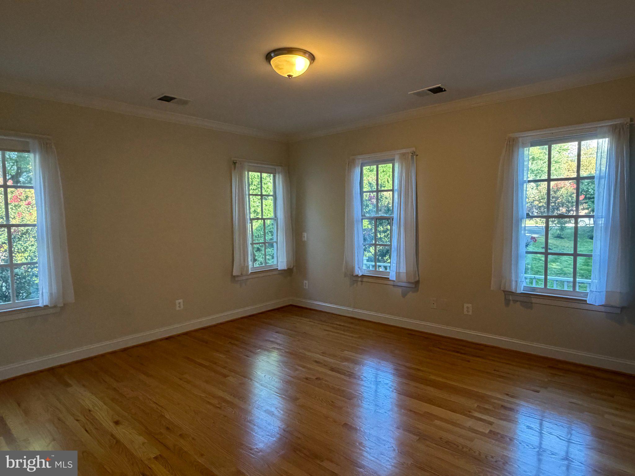 1762 Kirby Road McLean, VA 22101 - Photo 21 of 32 Gallery Image 21