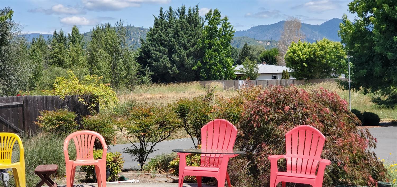 1707 Leonard Road Grants Pass, OR 97527 - Photo 13 of 17 Additional Photo