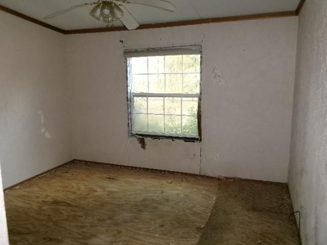 9603 Rosalie Loop Keithville, LA 71047 - Photo 13 of 14 an empty room with a window