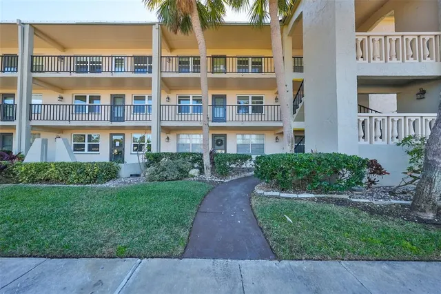 $97,000 | 11700 Park Boulevard North, Unit 209, Seminole, FL 33772