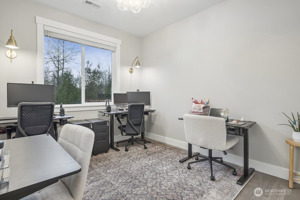 683 Orcas Court Northeast Renton, WA 98059 - Photo 13 of 36 Gallery Image 13
