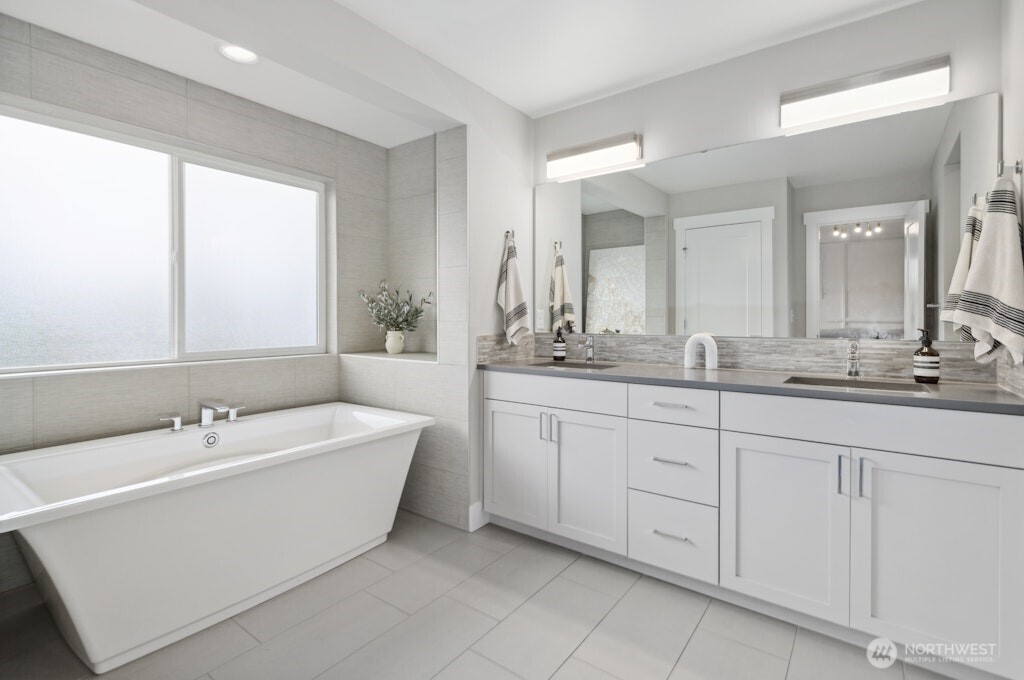 683 Orcas Court Northeast Renton, WA 98059 - Photo 19 of 36 Gallery Image 19