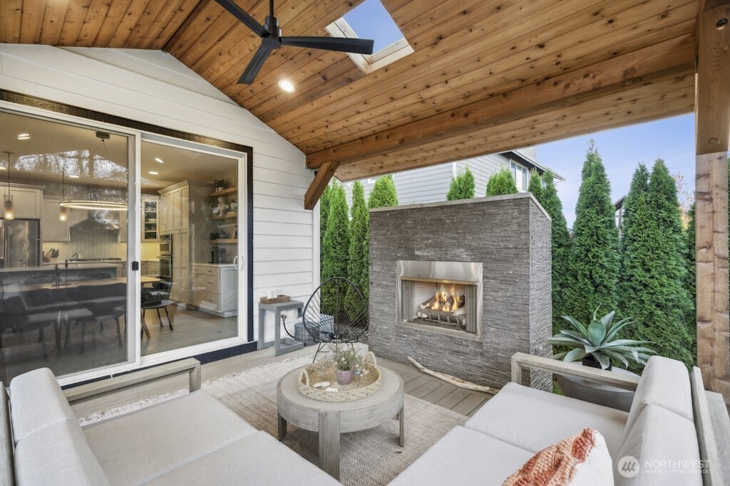 683 Orcas Court Northeast Renton, WA 98059 - Photo 29 of 36 Gallery Image 29
