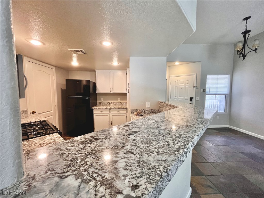 7400 West Flamingo Road, Unit 2015 Las Vegas, NV 89147 - Photo 3 of 23 Gallery Image 3