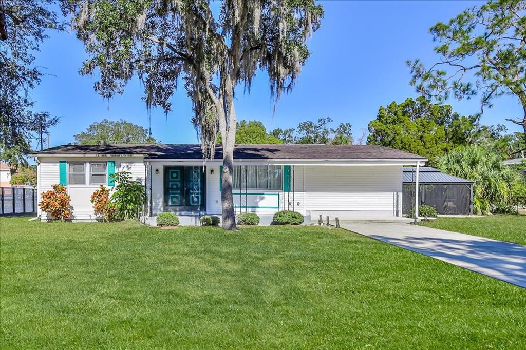 5261 Circle Drive Weeki Wachee, FL 34607 - Photo 13 of 49