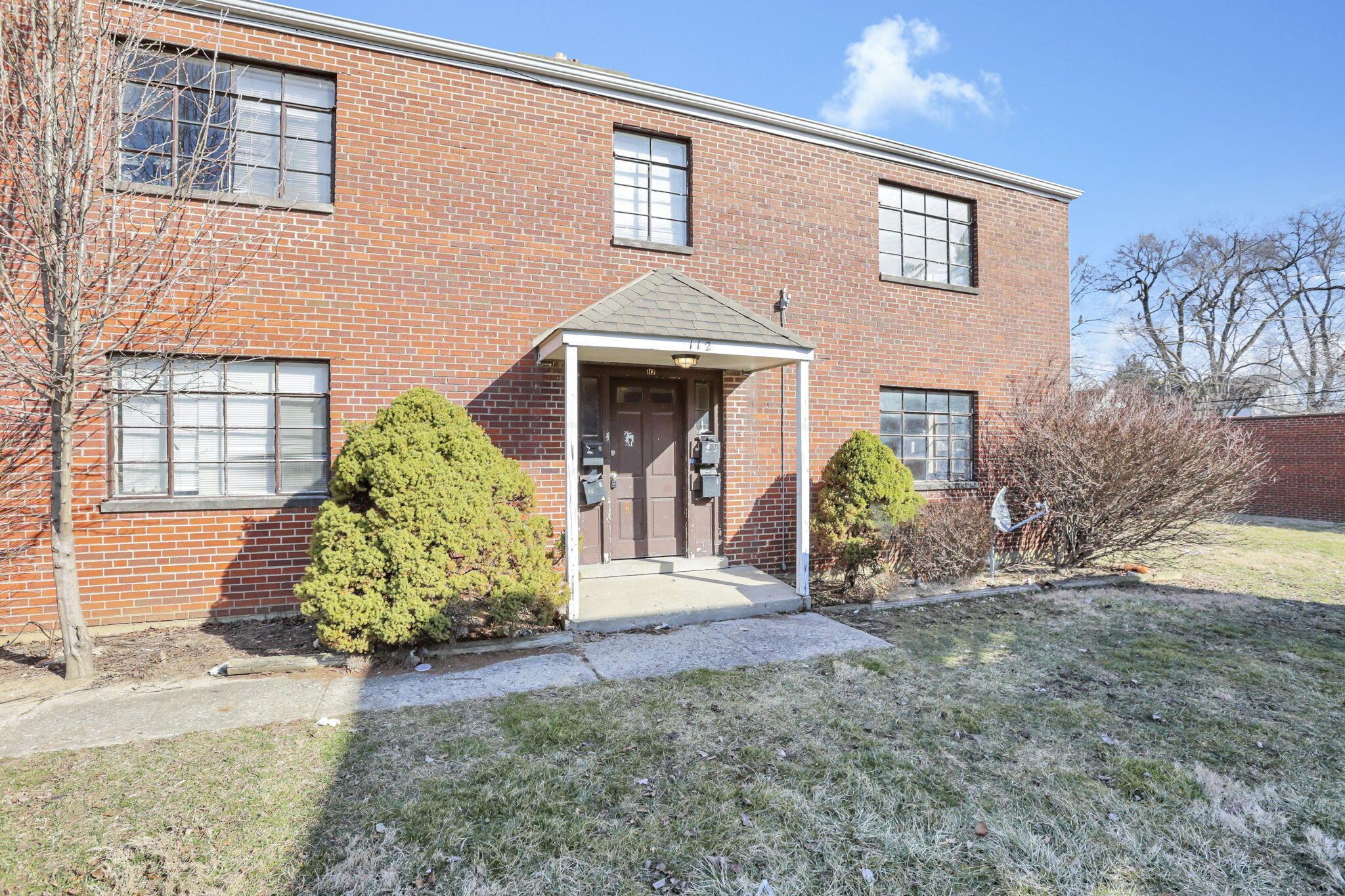 112 North Hampton Road Columbus, OH 43213 - Photo 5 of 39 32-web-or-mls-011A1005