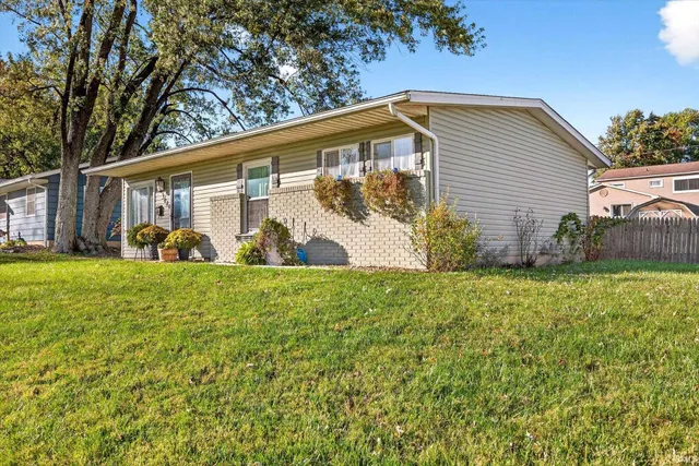 $212,000 | 364 South Cedar Drive, Ellettsville, IN 47429