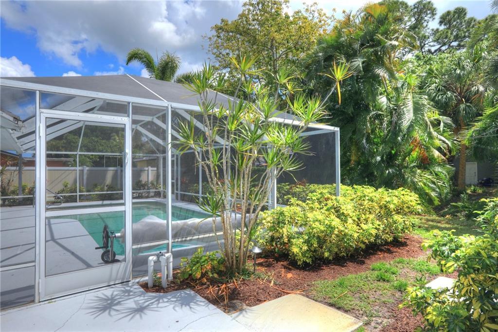 562 Rolling Hill Drive Sebastian, FL 32958 - Photo 31 of 42