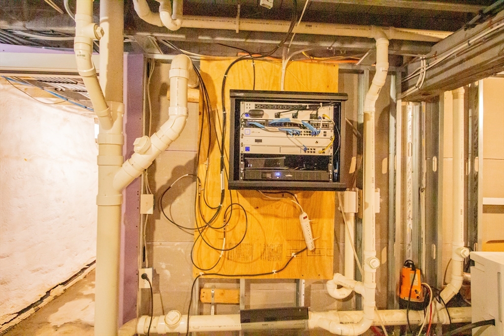 26 Vinson Street Worcester, MA 01605 - Photo 14 of 15