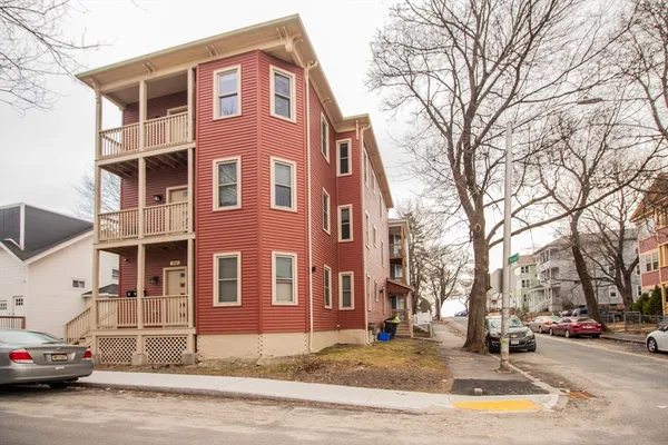 $815,000 | 26 Vinson Street, Worcester, MA 01605