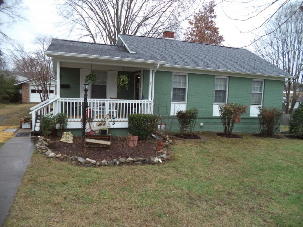 1605 Newbern Road Kingsport, TN 37664 - Photo 1 of 15 Photo 1