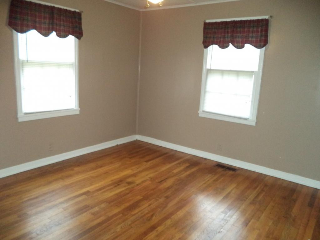 1605 Newbern Road Kingsport, TN 37664 - Photo 9 of 15 Photo 9
