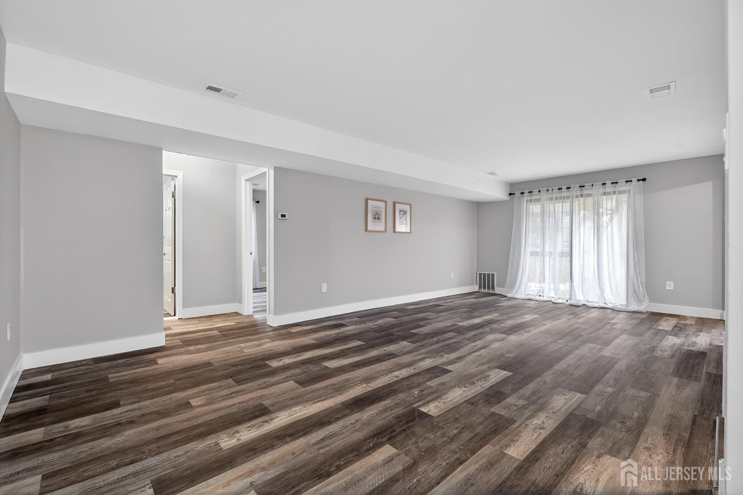 1518 Raspberry Court Edison, NJ 08817 - Photo 11 of 22