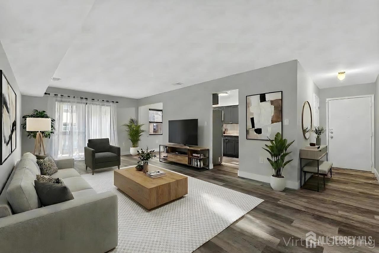 1518 Raspberry Court Edison, NJ 08817 - Photo 9 of 22