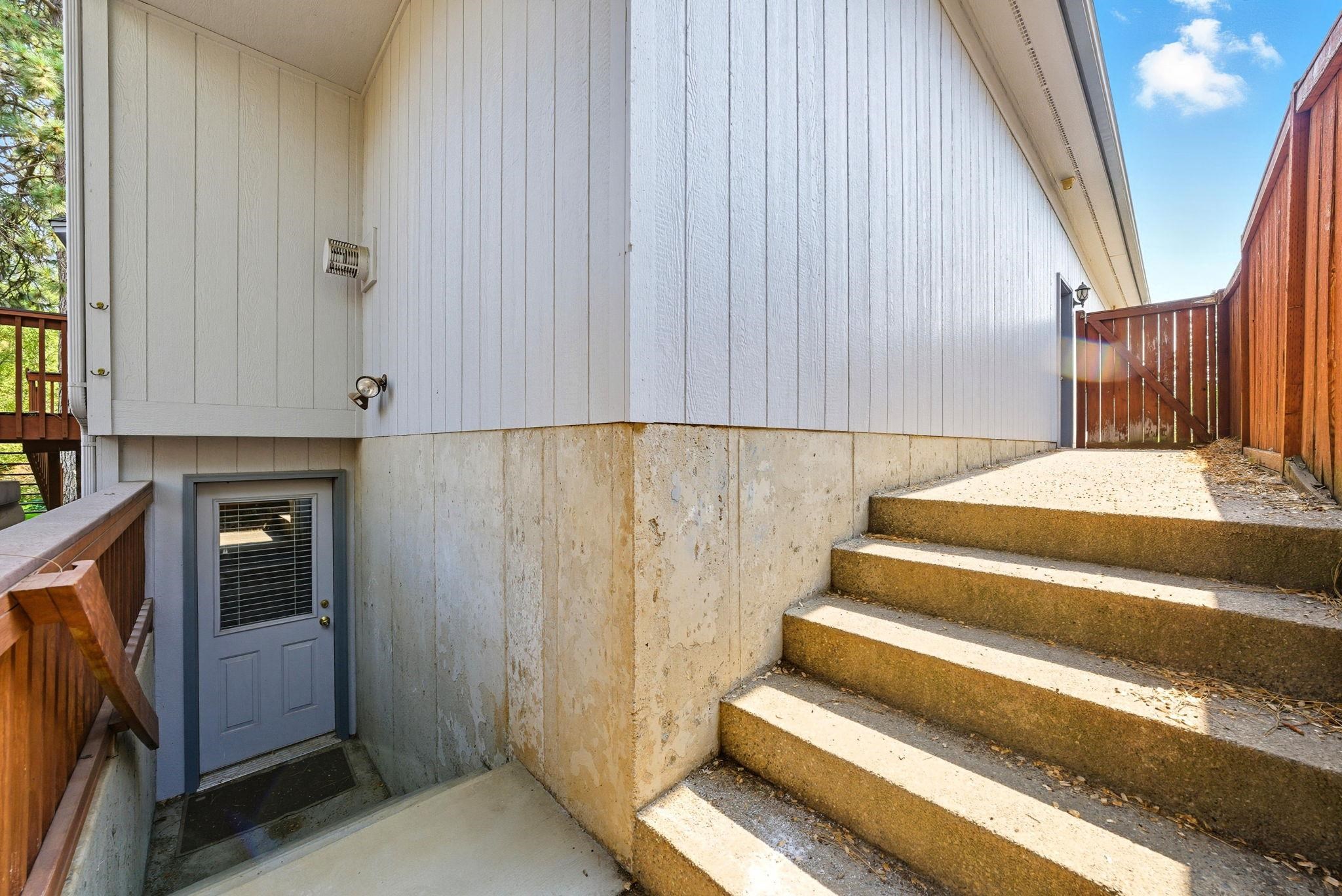 5203 South Hogan Street Spokane, WA 99223 - Photo 44 of 50