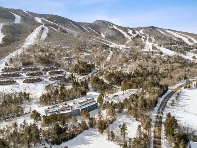 $539,000 | 10 Brookside Drive, Unit 1B408, Newry, ME 04261