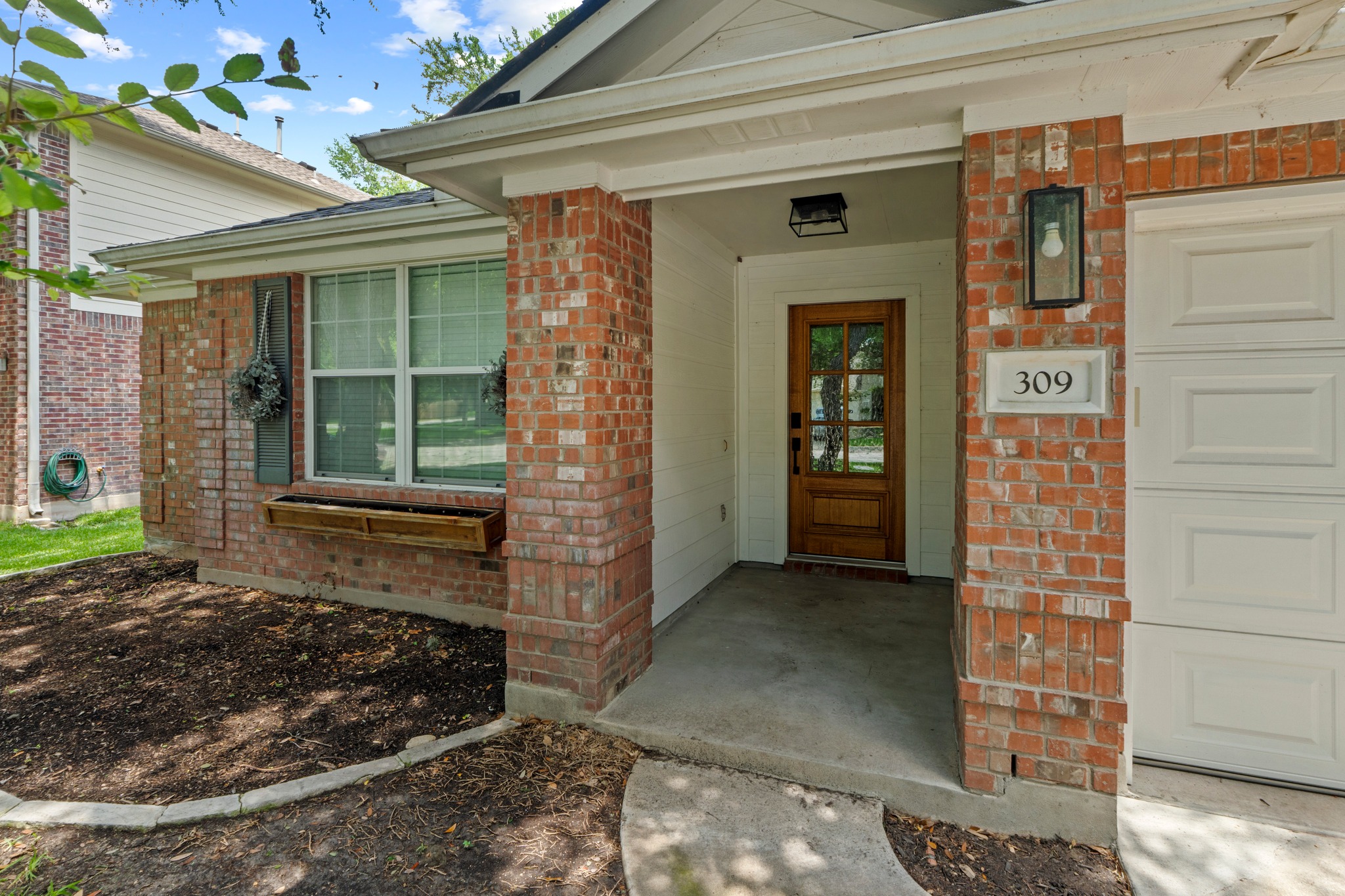 309 Creek Ridge Lane Round Rock, TX 78664 - Photo 5 of 29