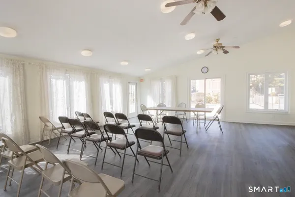 $219,900 | 2625 Park Avenue, Unit 4F, Bridgeport, CT 06604