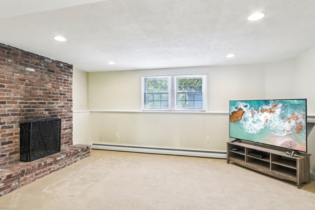 181 High Plain Road Andover, MA 01810 - Photo 17 of 26 Gallery Image 17