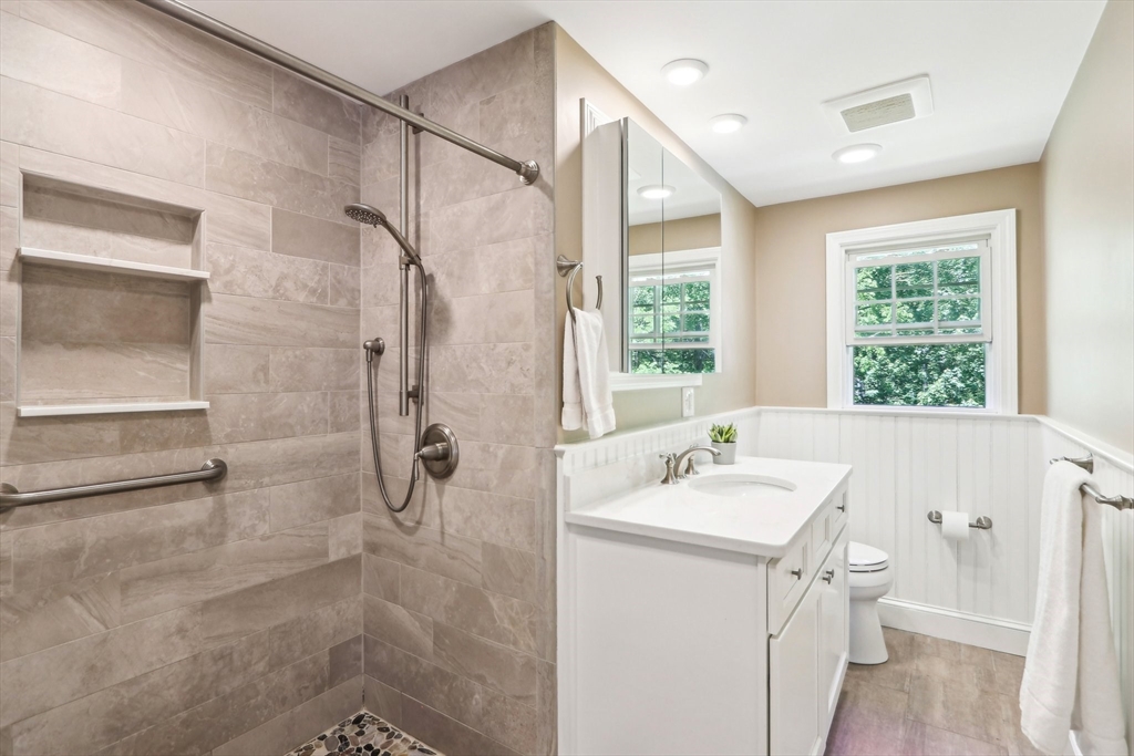 181 High Plain Road Andover, MA 01810 - Photo 10 of 26 Gallery Image 10