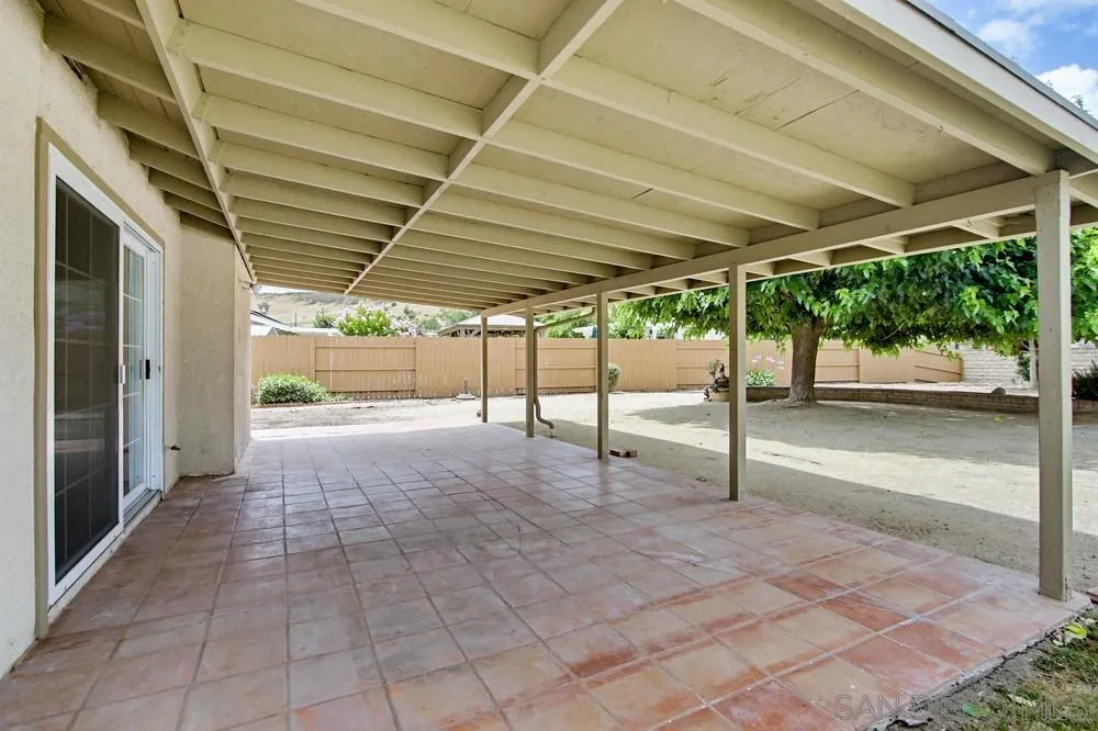 12838 Montauk Street Poway, CA 92064 - Photo 12 of 31 Patio/Deck