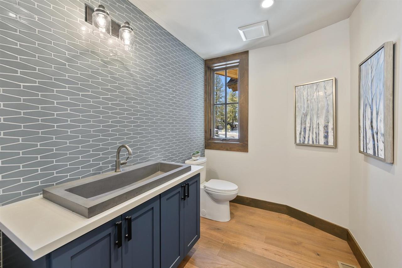 11542 Henness Road Truckee, CA 96161 - Photo 10 of 19 Gallery Image 10