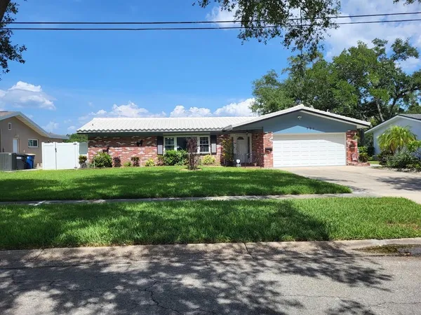 $575,000 | 731 Oberlin Drive, Clearwater, FL 33765