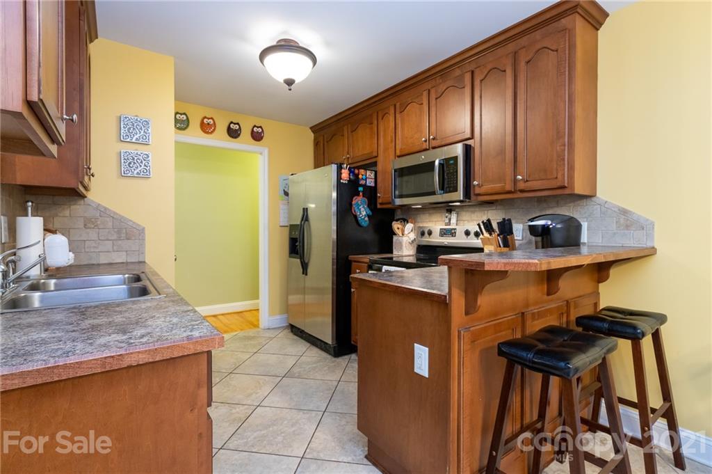 111 North Roxford Road Kings Mountain, NC 28086 - Photo 12 of 31 Gallery Image 12
