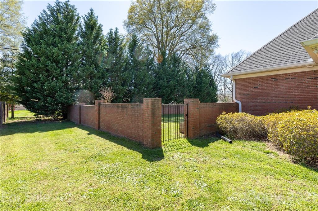 111 North Roxford Road Kings Mountain, NC 28086 - Photo 29 of 31 Gallery Image 29