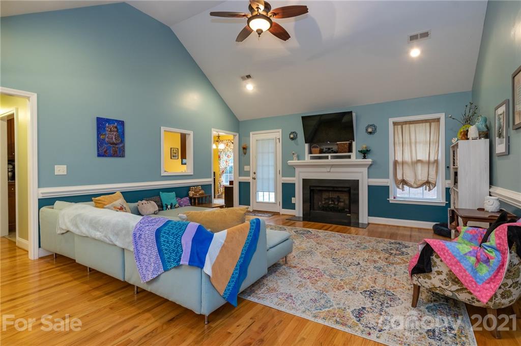 111 North Roxford Road Kings Mountain, NC 28086 - Photo 5 of 31 Gallery Image 5
