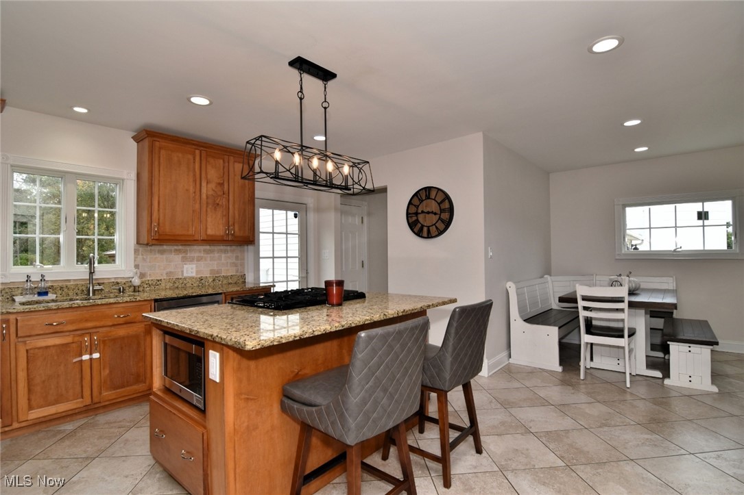 784 Lander Road Cleveland, OH 44143 - Photo 9 of 41