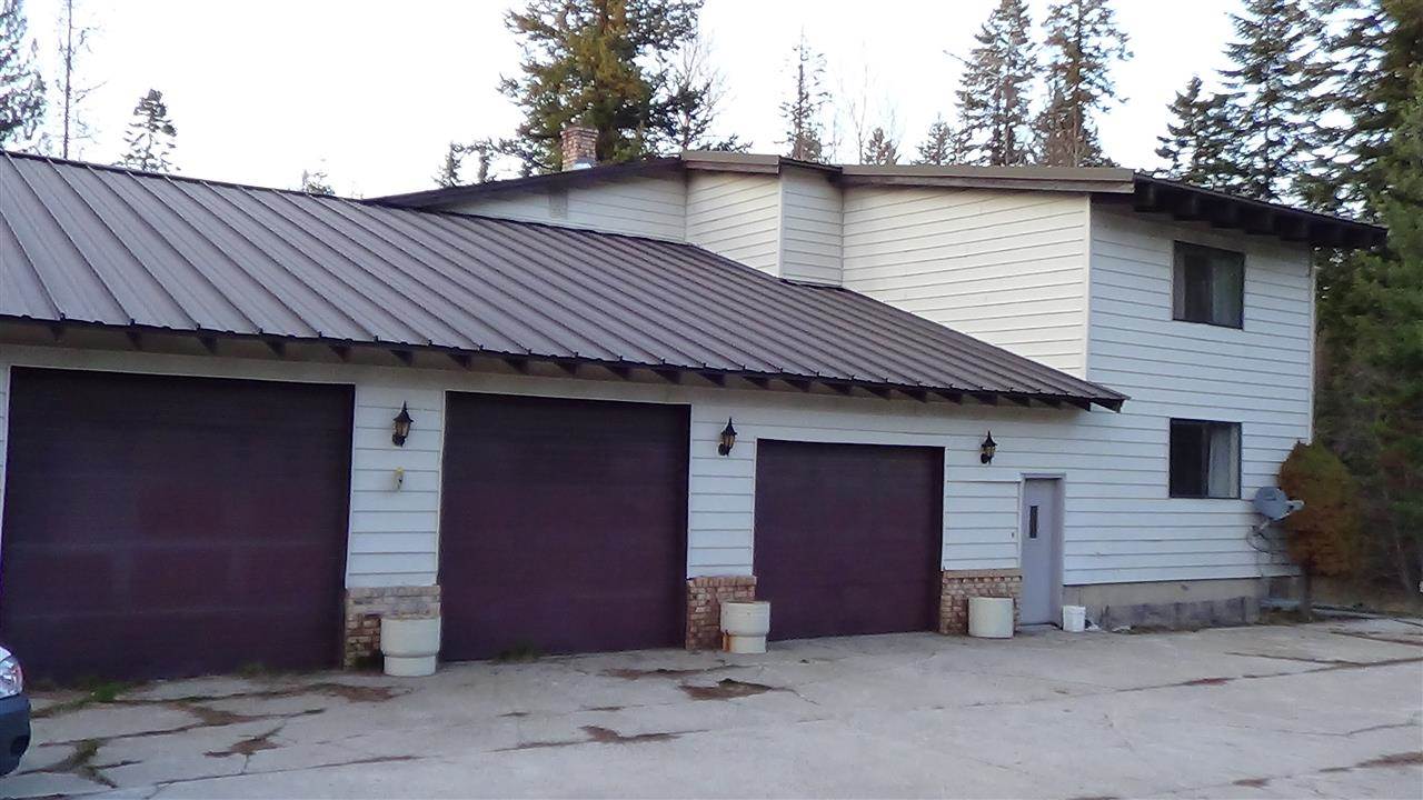 15511 East Blanchard Road Elk, WA 99009 - Photo 1 of 19 Gallery Image 1