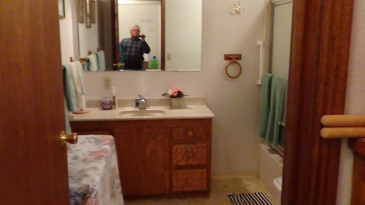 15511 East Blanchard Road Elk, WA 99009 - Photo 5 of 19 Gallery Image 5