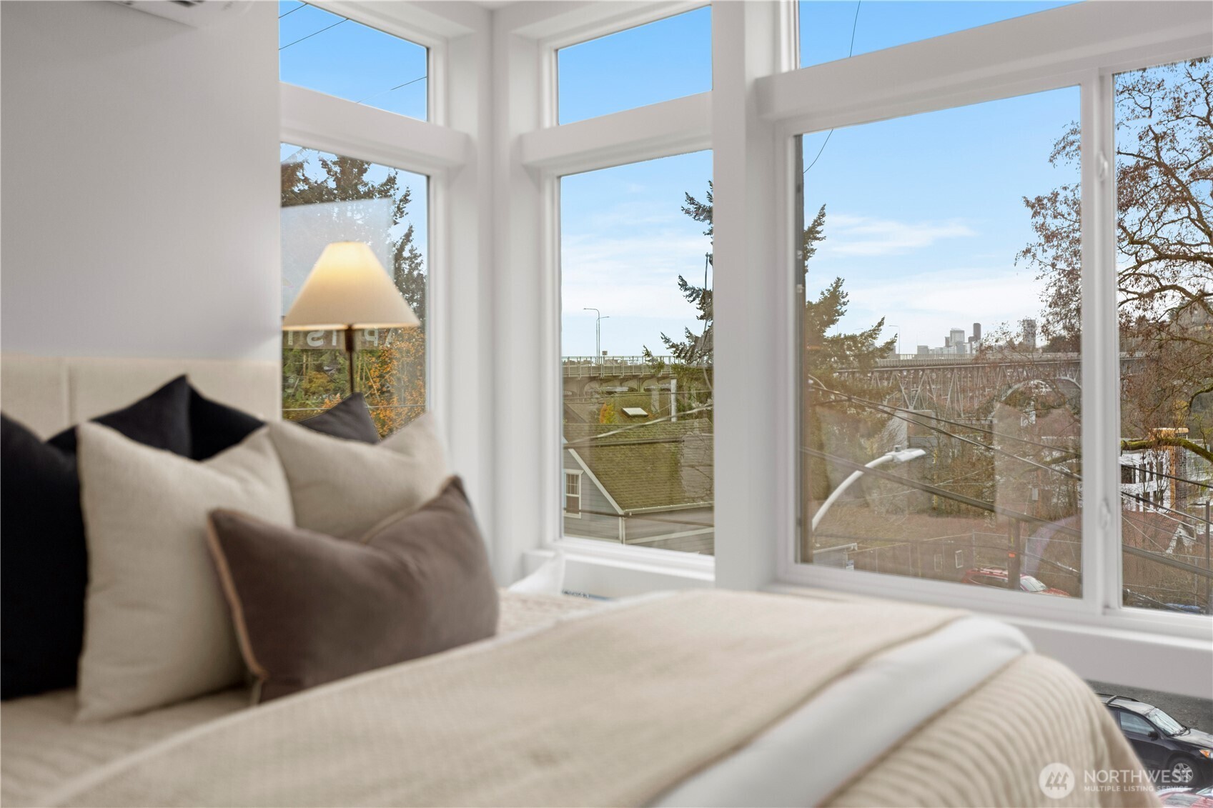 722 North 36th Street Seattle, WA 98103 - Photo 13 of 29