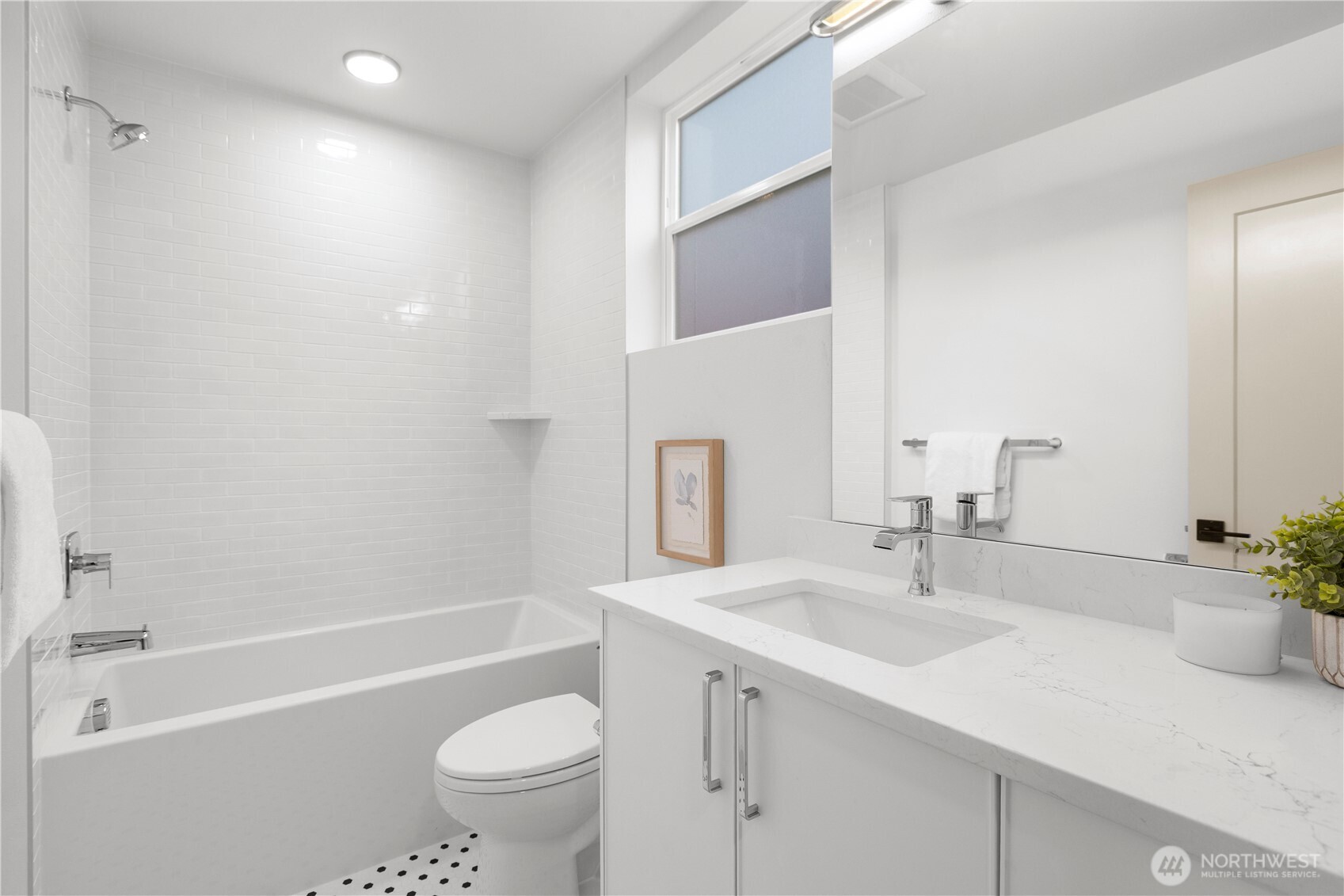 722 North 36th Street Seattle, WA 98103 - Photo 18 of 29