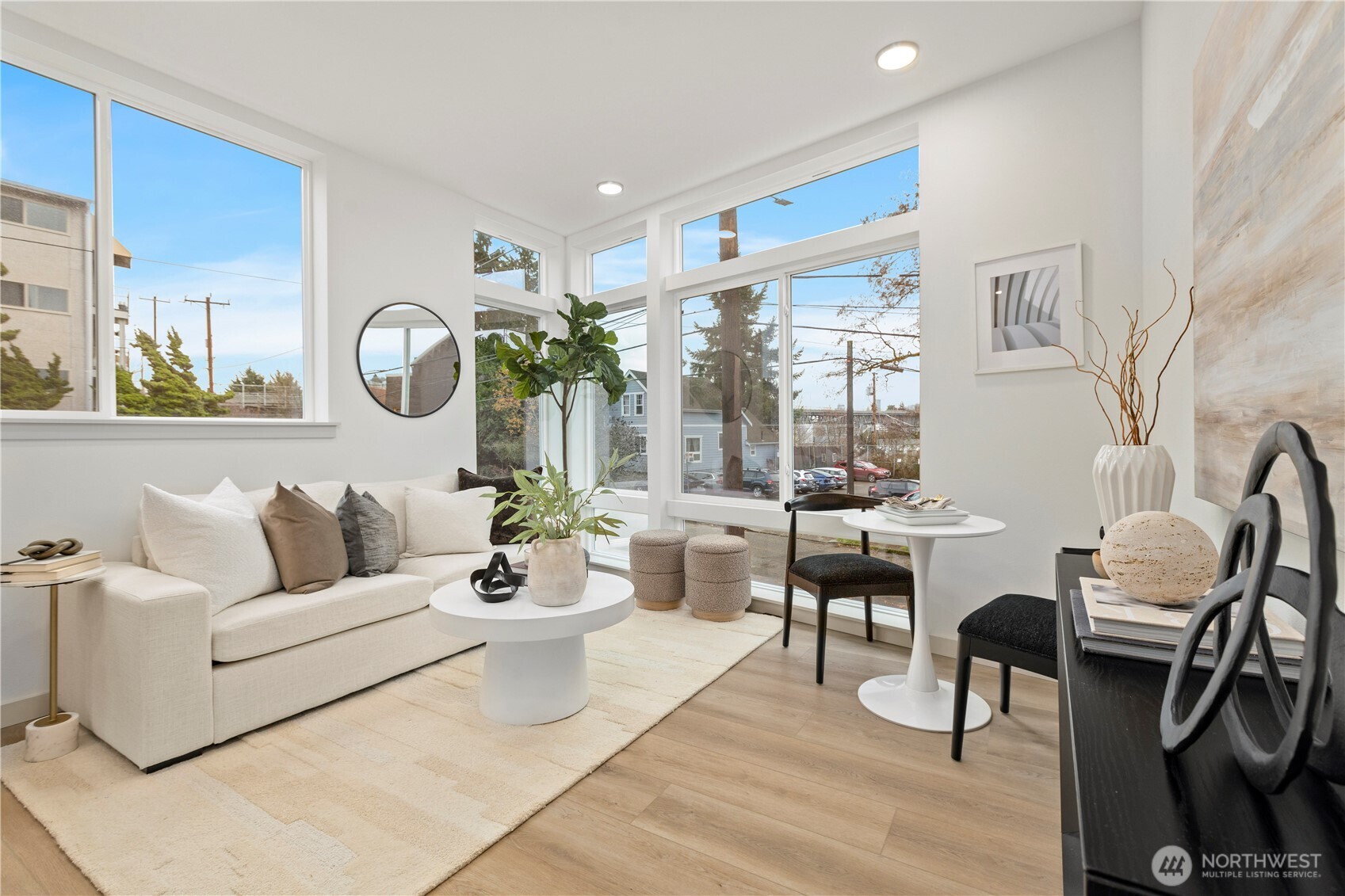 722 North 36th Street Seattle, WA 98103 - Photo 4 of 29