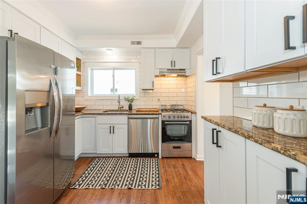 35 Howe Avenue Montclair, NJ 07042 - Photo 20 of 49