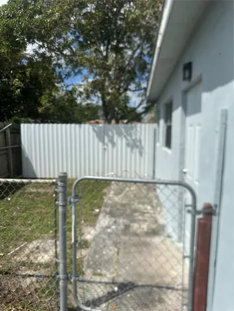 $1,400 | 6541 Miramar Parkway, Miramar, FL 33023