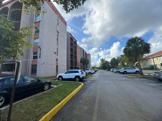 $235,000 | 5199 Northwest 7th Street, Unit 607, Miami, FL 33126