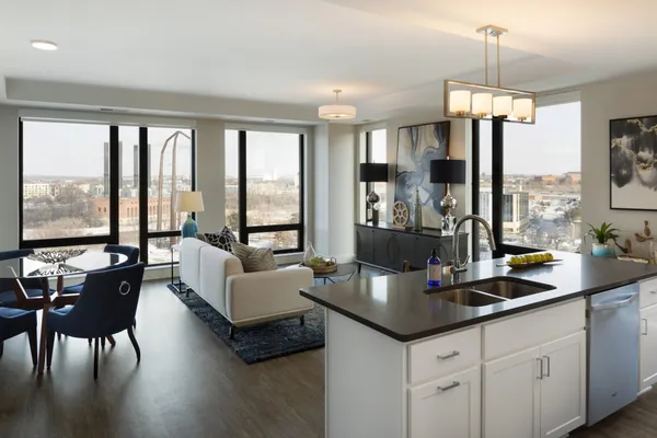 $3,127 | 212 10th Avenue South, Unit 514, Minneapolis, MN 55415